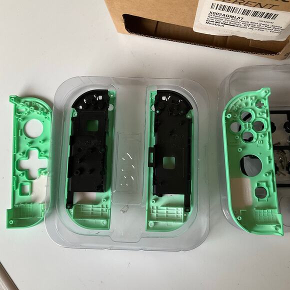 eXtremeRate Mint Green DIY Housing w Full Buttons for Joycon Handheld Controller - Picture 4 of 7